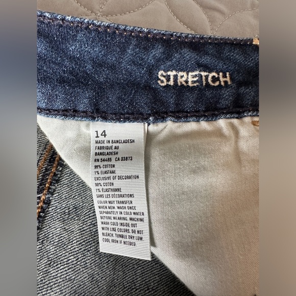 AE denim shorts, size 14 - Picture 5 of 7